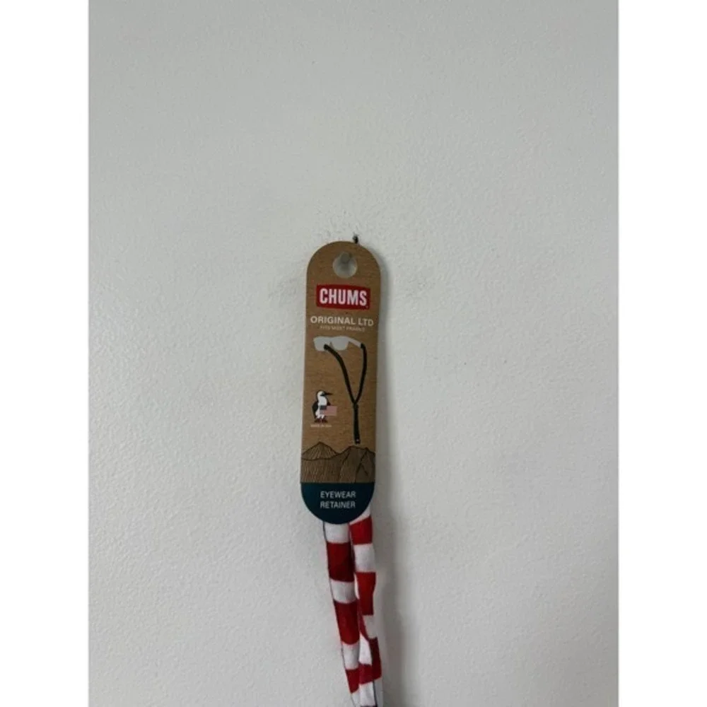 CHUMS Original Patterns Eyewear Retainer – American Flag – NWT